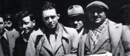 Ο Alber Camus με συνεργάτες της εφημερίδας d' Alger républicain (Αλγερία 1939)