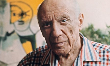 Pablo-Picasso-in-Mougins--007
