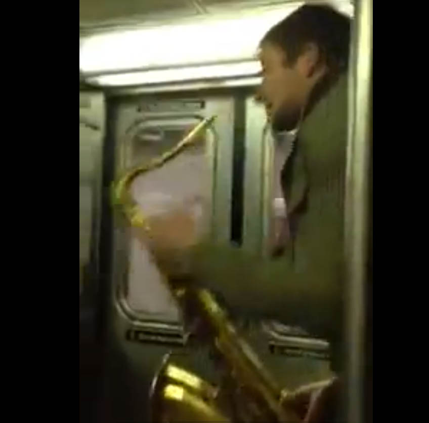 Τζαμάρισμα στο μετρό