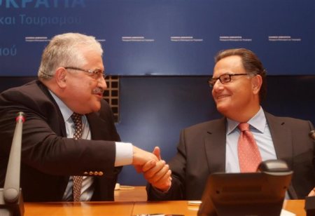 99D2EA6A51955936A9DA3CB9D01C1553