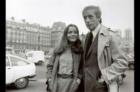 Ιβ Μοντάν και Ρόμι Σνάιντερ (γυρίσματα της ταινίας Claire femme), Παρίσι, 1989