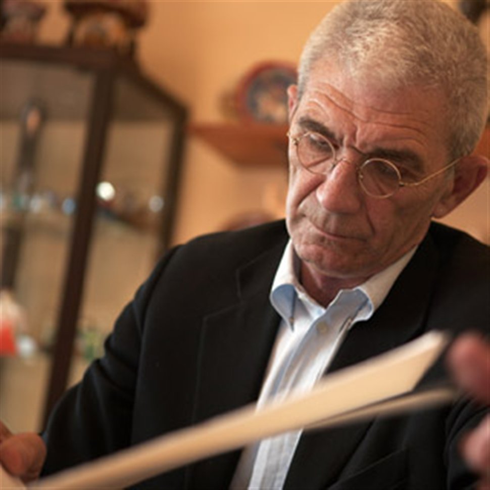 Μπουτάρης απαγγέλλει Καβάφη