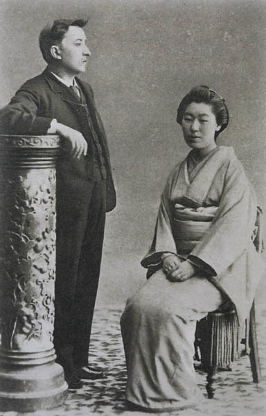 -39 ME TH GIAPONEZA GYNAIKA TOY