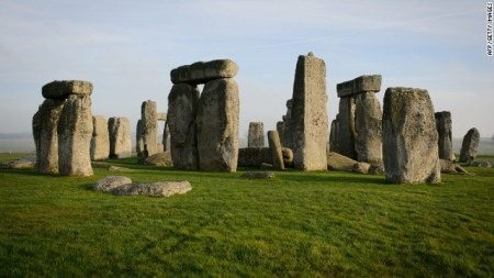 131217165738-stonehenge-day-horizontal-gallery