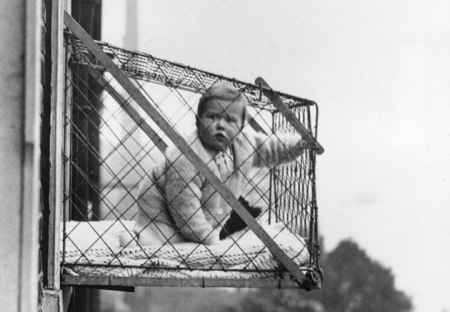 baby cage