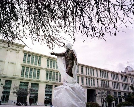 Υπό κατασκευήν άγαλμα του Αλέξανδρου Παναγούλη