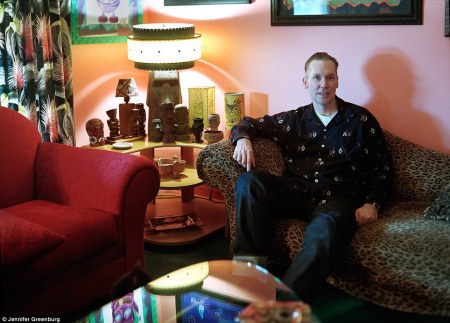 11 article-2543580-1ADA3BC500000578-345_964x693