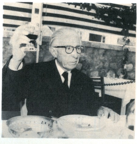 Δ.Γαλάνης πινοντας