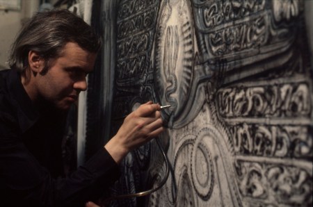hr_giger_at_work