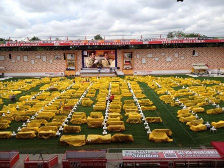 stadium-in-berlin-turned-into-giant-living-room-people-bring-own-couches-3
