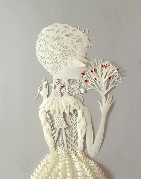 Por-Dentro.-Paper-Sculpture-by-Elsa-Mora