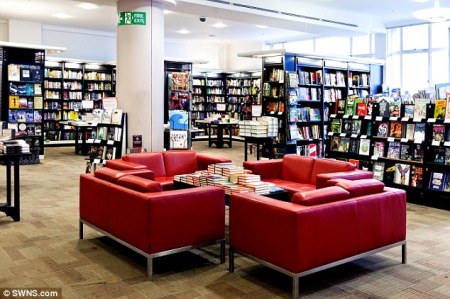 1413908339585_wps_10_A_group_of_lucky_readers_