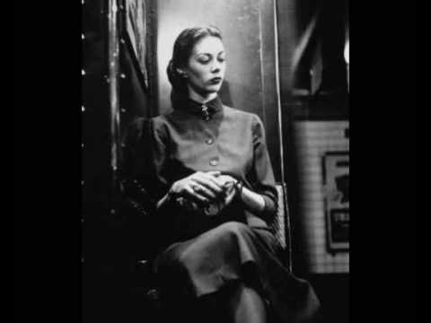 Αργοσβήνεις μόνη