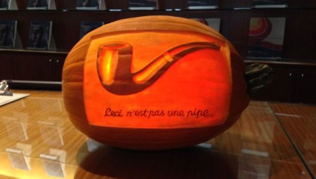 Magritte_pumpkin
