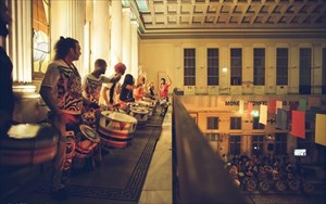 timitiki-diakrisi-gia-tin-mpienale-tis-athinas