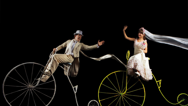 Το μαύρο θέατρο ξεκλειδώνει καρδιές