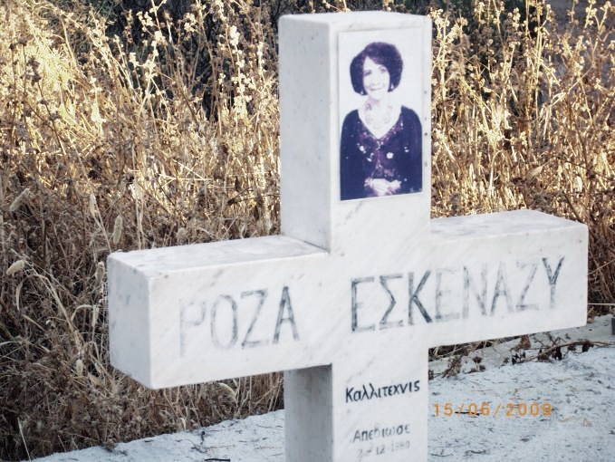 «Ρόζα Εσκενάζυ, Καλλιτέχνις»