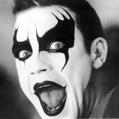 Let me entertain you, (mon cher)