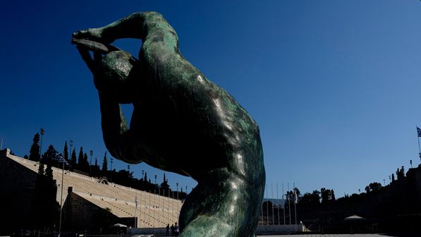 Δύο κόσμοι αντίθετοι