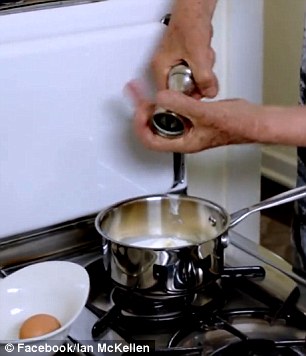 2AE690E400000578-3178419-image-a-74_1438169767683