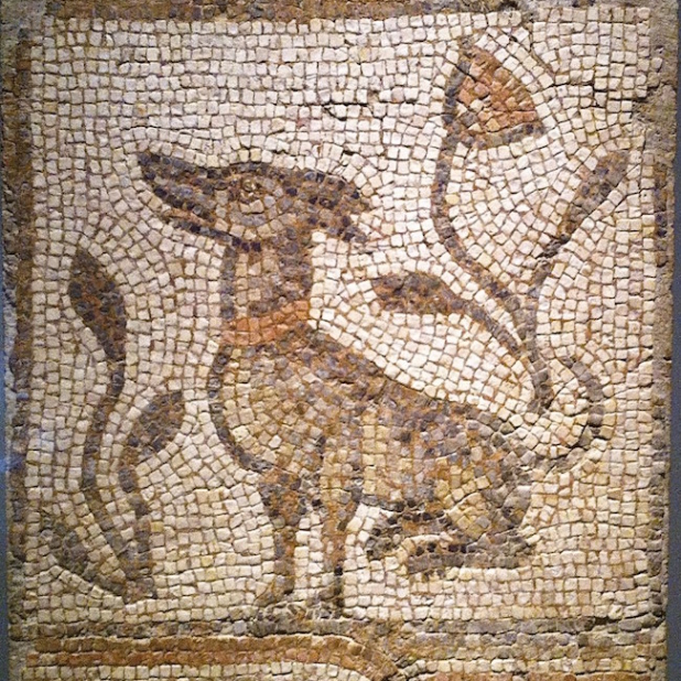 2-ancient-seated-dog-618x618