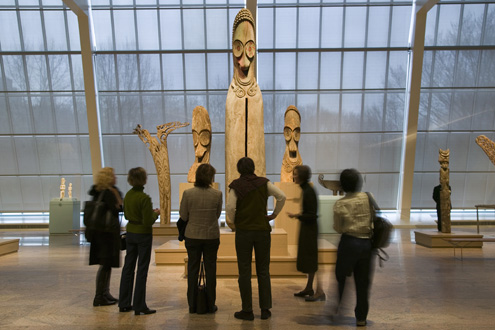 «Φίλοι των φίλων» στα μουσεία;