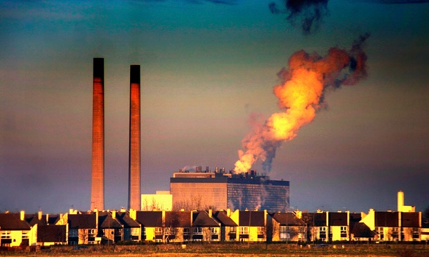 Οι δίδυμες τσιμινιέρες του Κοκένζι