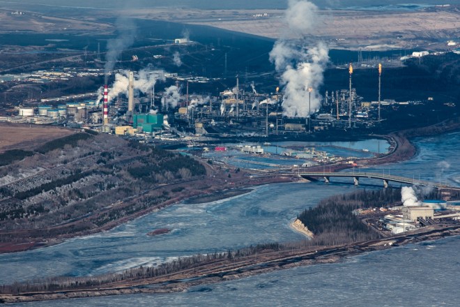 Alex McLean Oilsands 11 Suncor site, Alberta, Canada 140407-0617_0