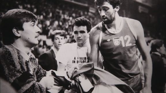 NTY3NDQ5MjE3_o_once-brothers-the-flag-incident---espn