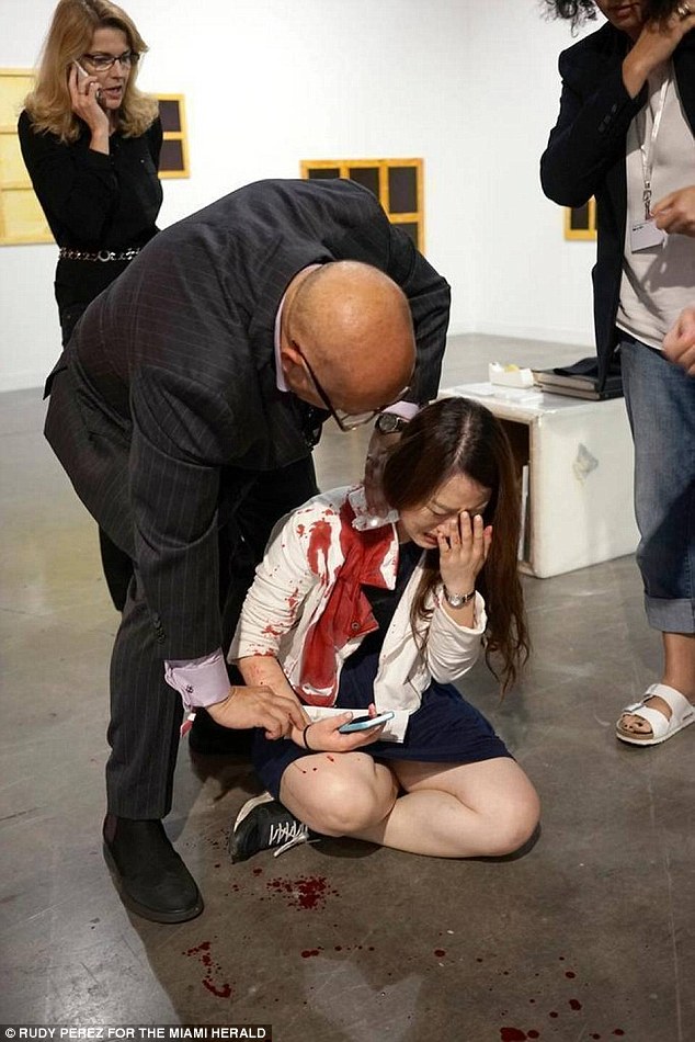 2F14D19200000578-3347287-image-a-39_1449328701897