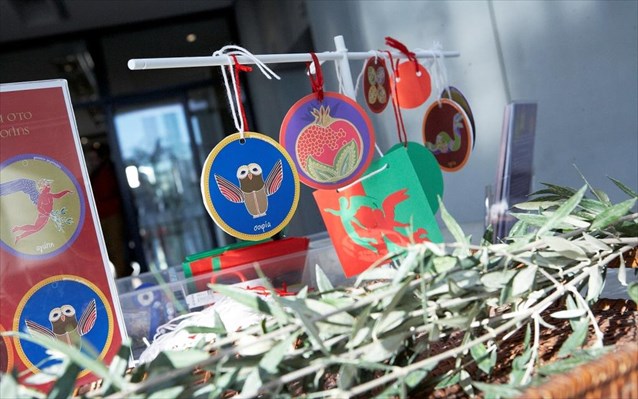 xristougenna-sto-mouseio-akropolis (3)