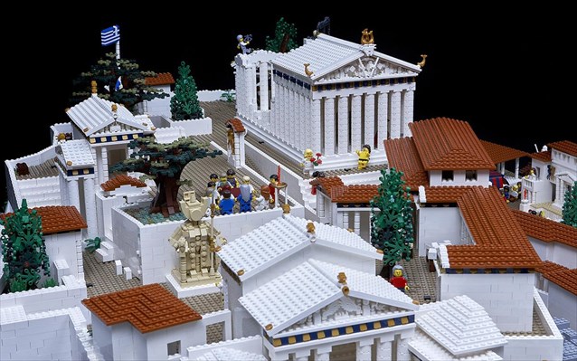 xristougenna-sto-mouseio-akropolis