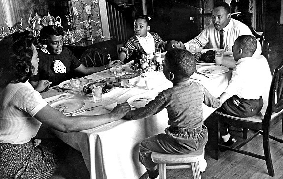 bf36a-mlkdinnertable2