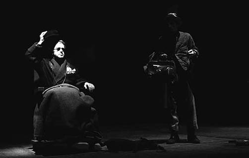 Απρίλιος 1967: Το τέλος του&nbsp;παιχνιδιού