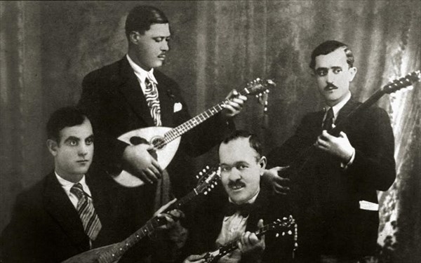 tetras-ksakousti-peiraios-sfragida-linas-nikolakopoulou