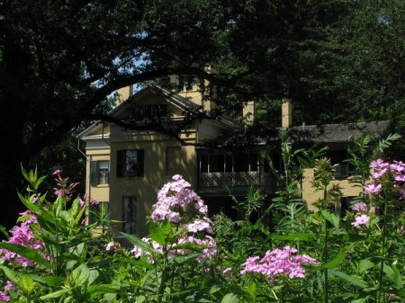 Το σπίτι των Dickinson που είναι τώρα μουσείο