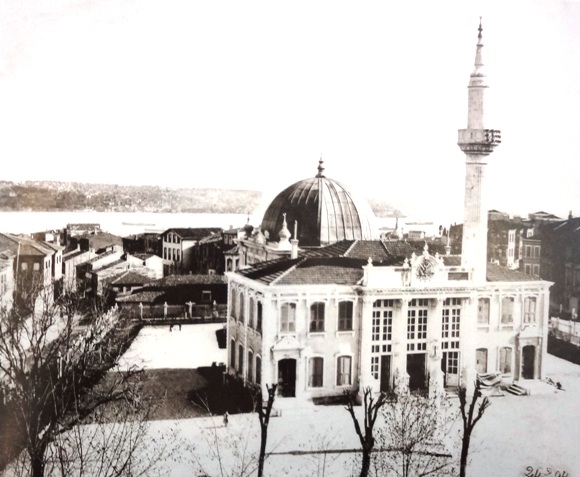 eski-tesvikiye-camii-