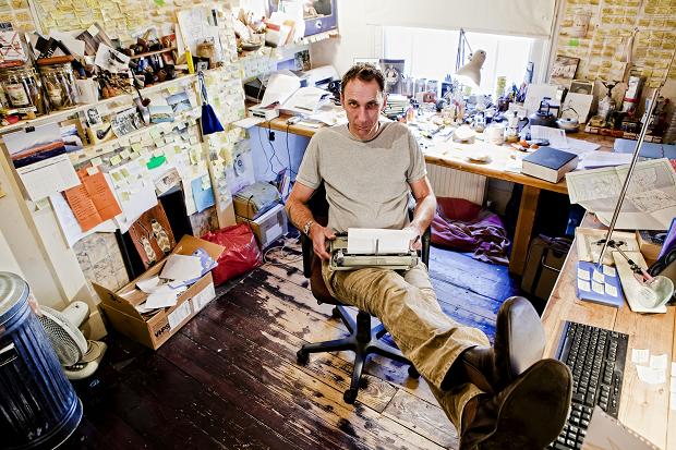 117022656_Self_357928c