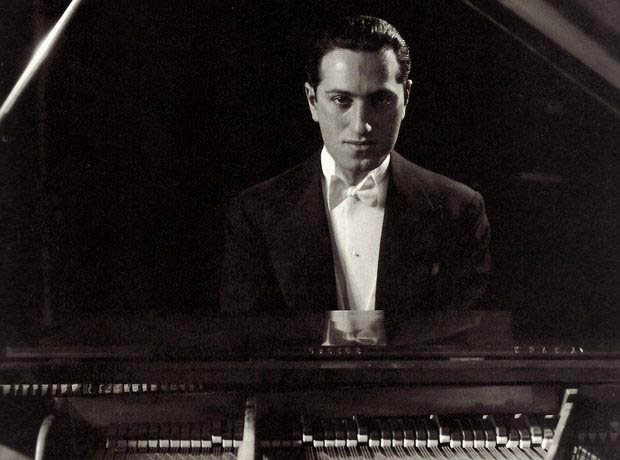 george-gershwin-piano-1374069099-view-0