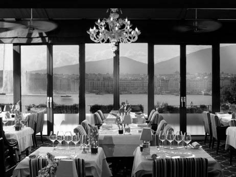 the-windows-restaurant1-462x346