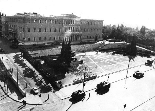 Να μιλήσουμε για τη δικτατορία —αλλά χωρίς ανιστορικές&nbsp;παραδοξότητες