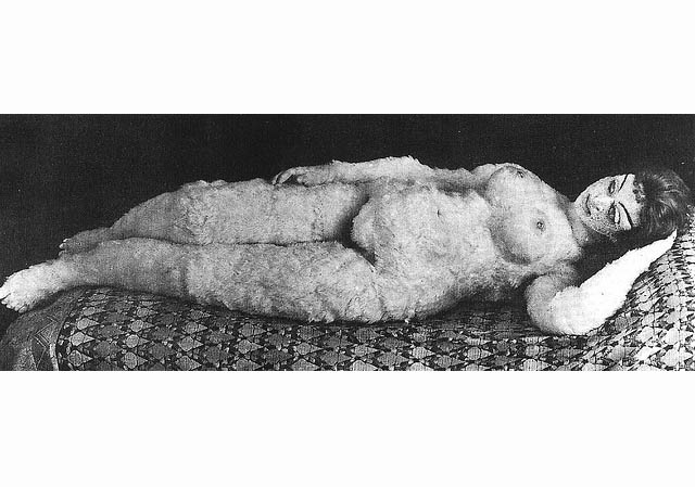 Η Μούσα και η&nbsp;κούκλα