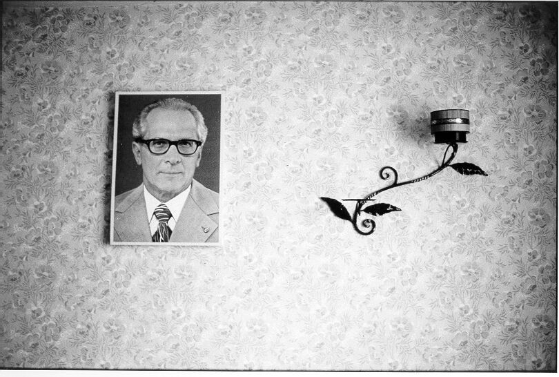 Ένα πορτρέτο κρεμασμένο&nbsp;ανάποδα